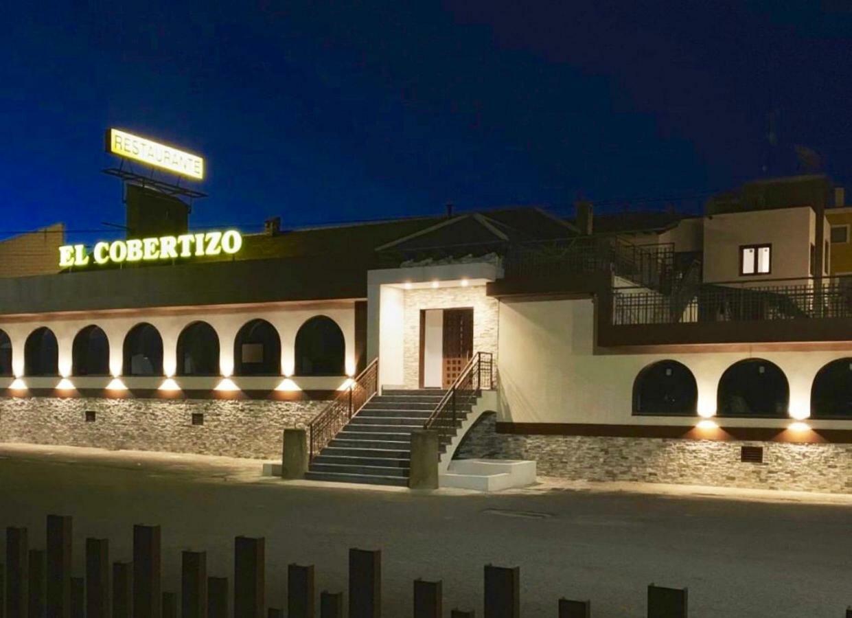 Hotel El Cobertizo Пласенсия-дель-Монте Экстерьер фото